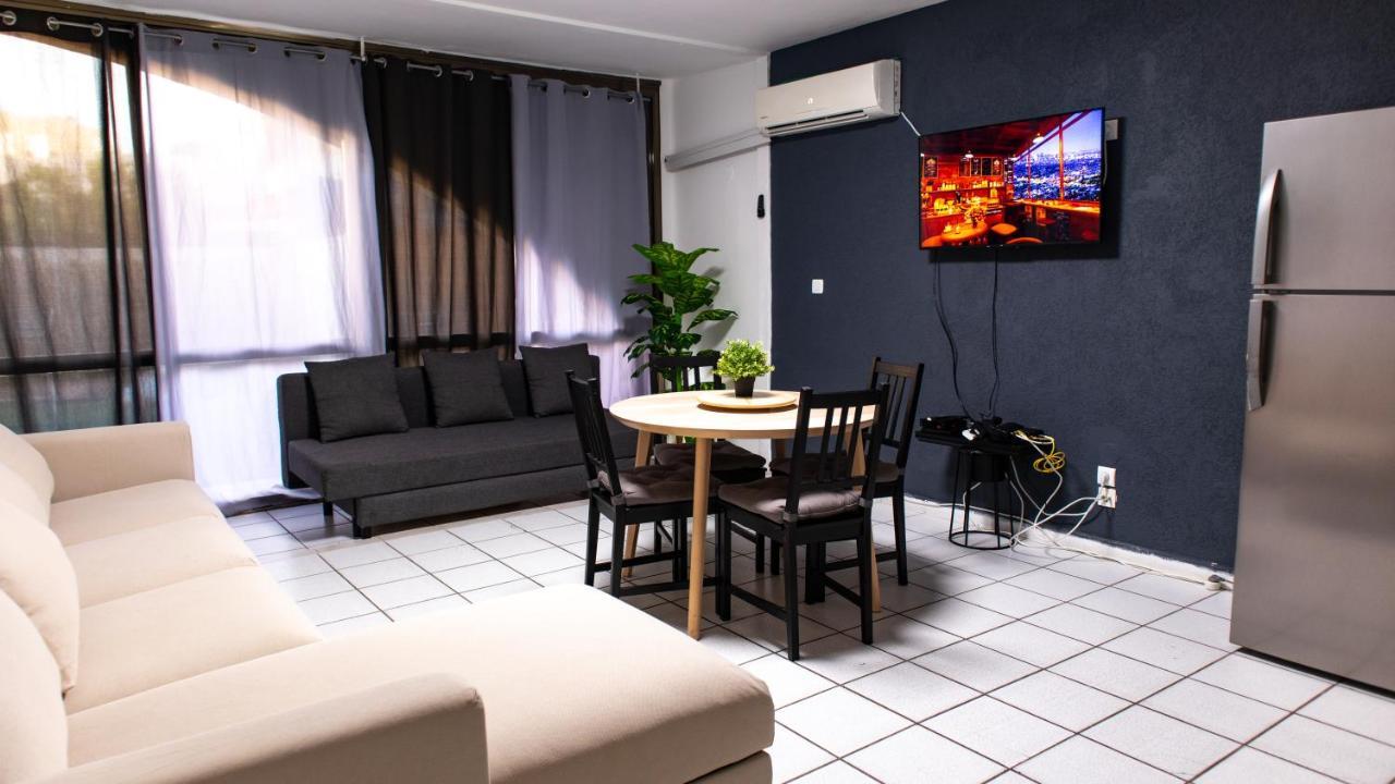 Grey House Eilat